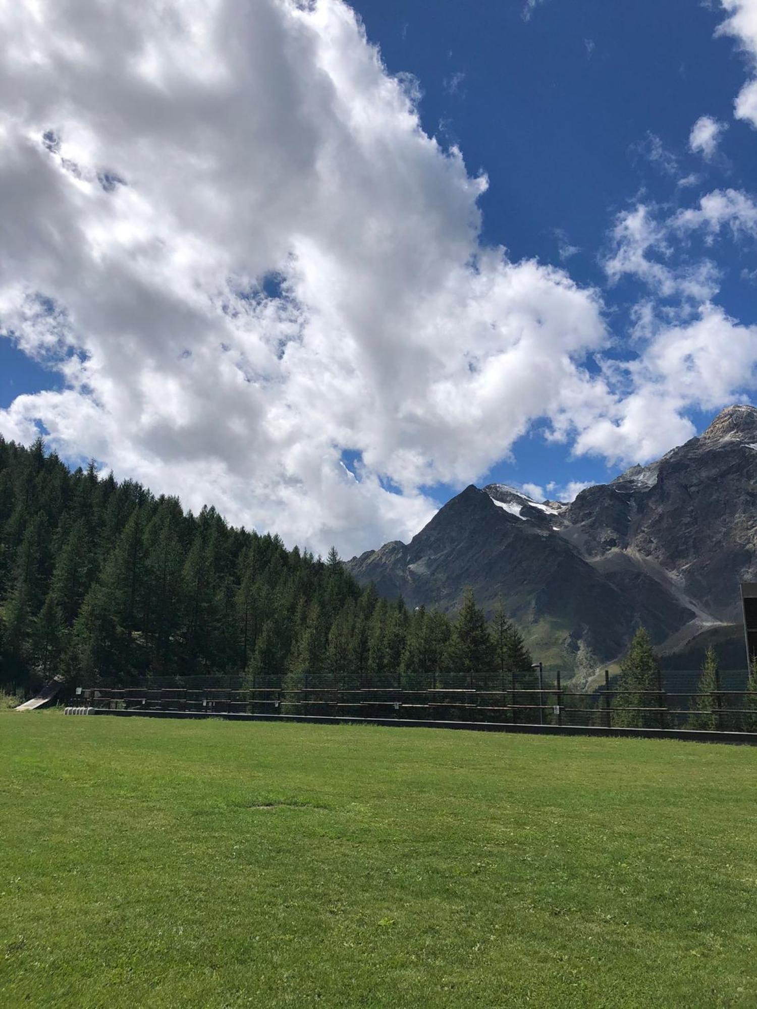 Cervinia - Matterhorn Apartments ブレウイル・チェルヴィナイア エクステリア 写真